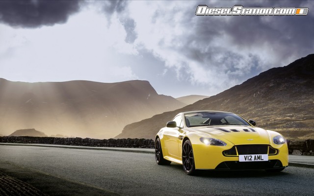 Aston Martin V12 Vantage S 2014 Widescreen Picture #109 Aston Martin V12 Vantage S 2014 Widescreen Picture #109